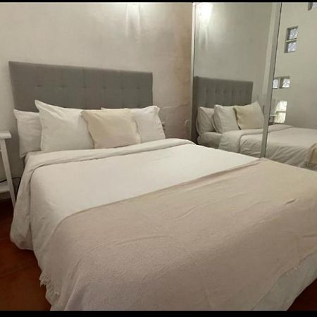 Sleepers Apto Nico L'Hospitalet de Llobregat Eksteriør bilde