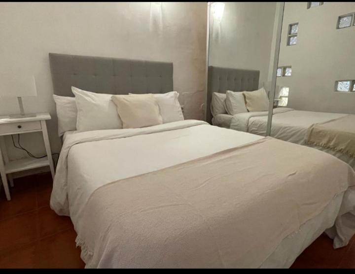 Sleepers Apto Nico L'Hospitalet de Llobregat Eksteriør bilde